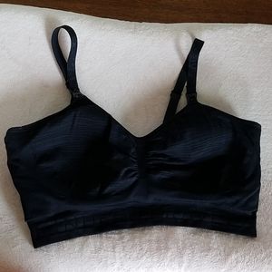 Kindred Bravely hands-free Pumping & Nursing bra